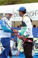 2004 Олимпийский чемпион Марко GALIAZZO (ITA) с главным соперником Jayanta Талукдар (IND) 